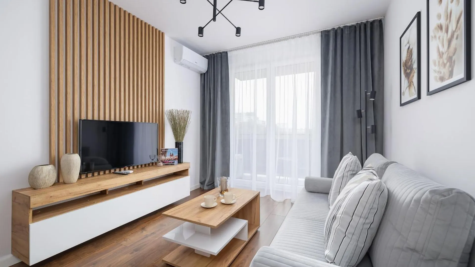Near Expo Cracow Elegant Apartment By Noclegi Renters Krakow