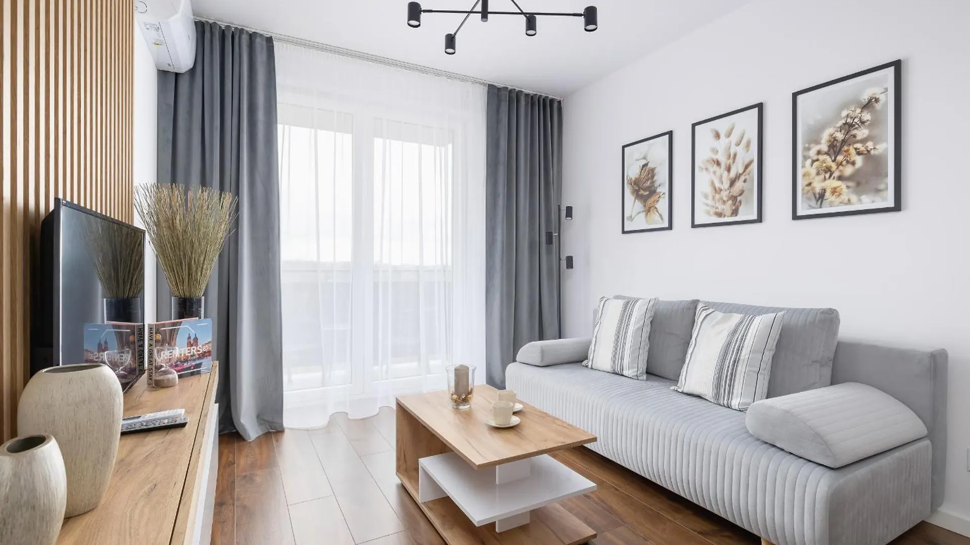 Near Expo Cracow Elegant Apartment By Noclegi Renters Krakow