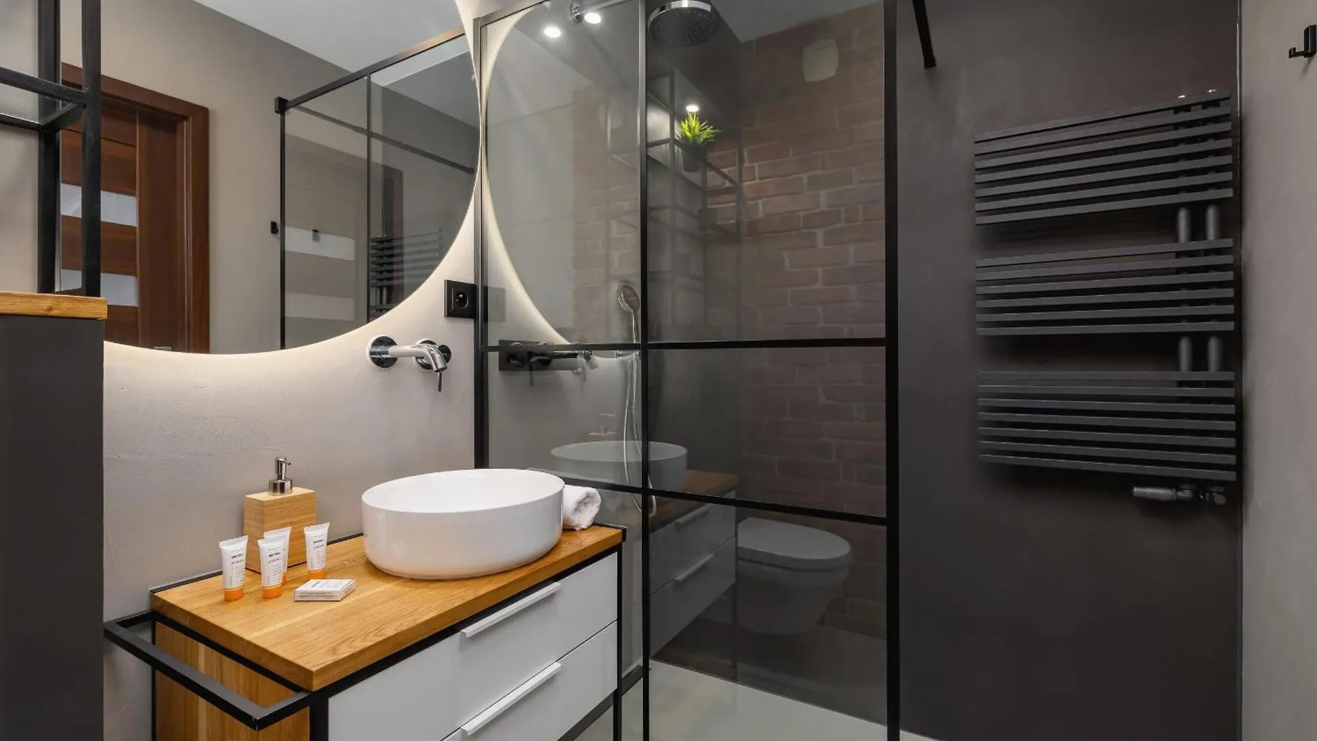 Near Expo Cracow Elegant Apartment By Noclegi Renters Krakow